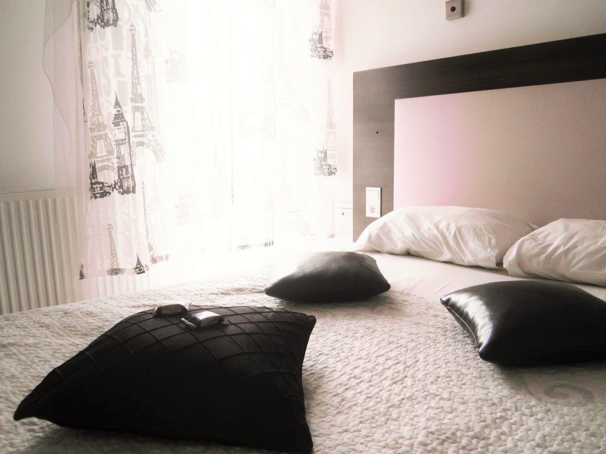 Happy Inn Kaunas Ngoại thất bức ảnh