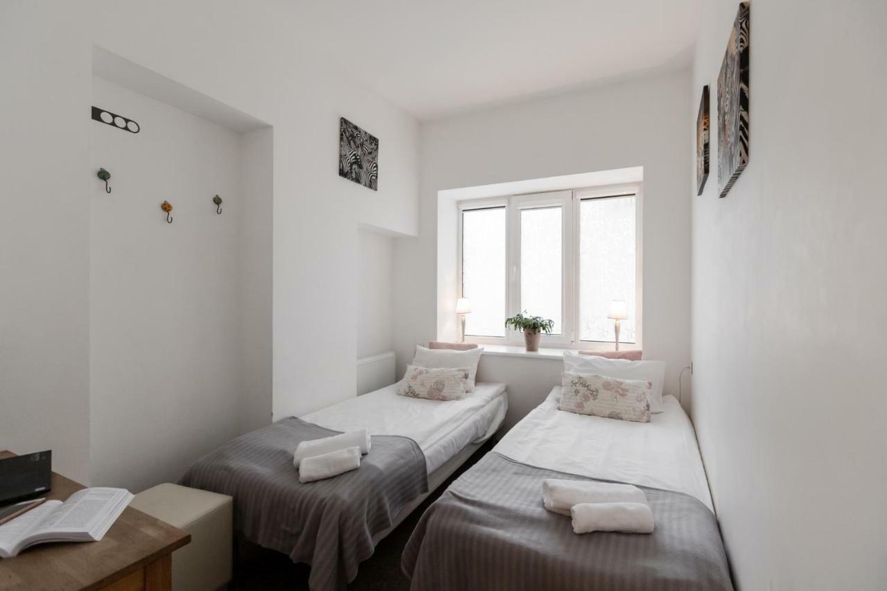 Happy Inn Kaunas Ngoại thất bức ảnh
