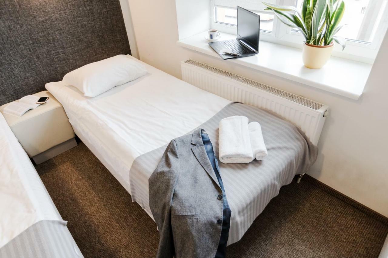 Happy Inn Kaunas Ngoại thất bức ảnh